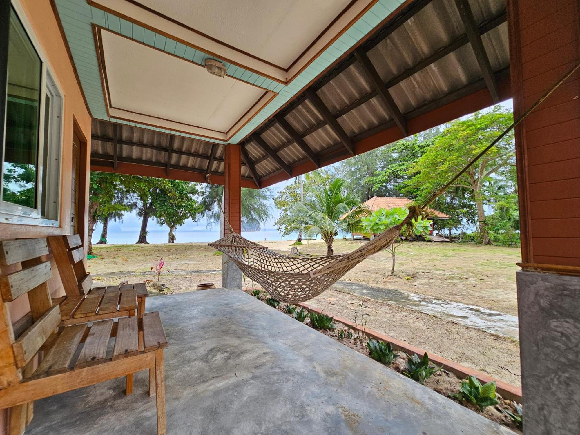 Koh Ngai Kaimuk Thong Resort Εξωτερικό φωτογραφία