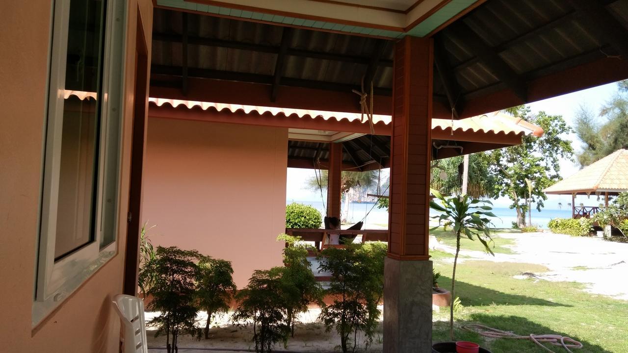 Koh Ngai Kaimuk Thong Resort Εξωτερικό φωτογραφία