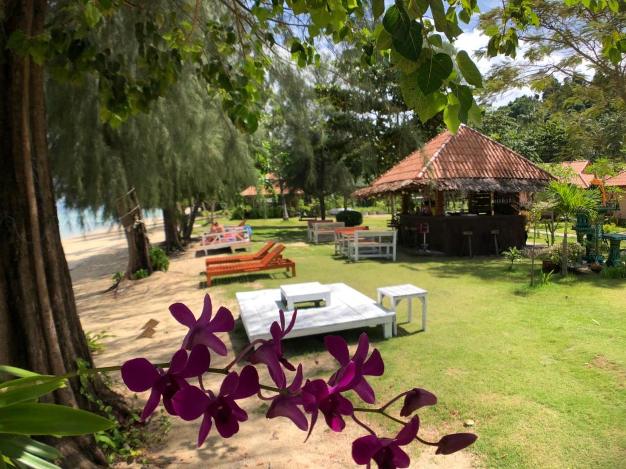 Koh Ngai Kaimuk Thong Resort Εξωτερικό φωτογραφία